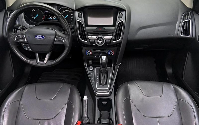 imagem-https://www.socarrao.com.br/sc-vehicle-images-prod/2032872/1791042151030-8161775_13_B_b29c2d724b.jpeg