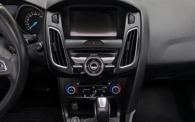imagem-https://www.socarrao.com.br/sc-vehicle-images-prod/2032872/1791042151032-8161775_14_B_8d7165dfca.jpeg