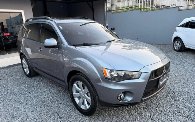 imagem-https://www.socarrao.com.br/sc-vehicle-images-prod/2032973/1781038085574-V2hhdHNBcHAgSW1hZ2UgMjAyNi0wNi0wOSBhdCAxNy4yNi41MyAoMSkuanBlZw.jpeg