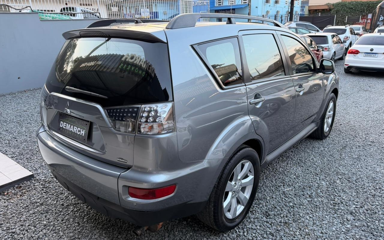 imagem-https://www.socarrao.com.br/sc-vehicle-images-prod/2032973/1781038085696-V2hhdHNBcHAgSW1hZ2UgMjAyNi0wNi0wOSBhdCAxNy4yNi41NCAoMSkuanBlZw.jpeg