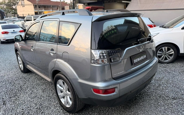 imagem-https://www.socarrao.com.br/sc-vehicle-images-prod/2032973/1781038085749-V2hhdHNBcHAgSW1hZ2UgMjAyNi0wNi0wOSBhdCAxNy4yNi41NC5qcGVn.jpeg