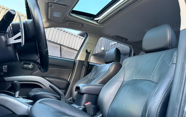 imagem-https://www.socarrao.com.br/sc-vehicle-images-prod/2032973/1781038085858-V2hhdHNBcHAgSW1hZ2UgMjAyNi0wNi0wOSBhdCAxNy4yNi41NCAoMikuanBlZw.jpeg