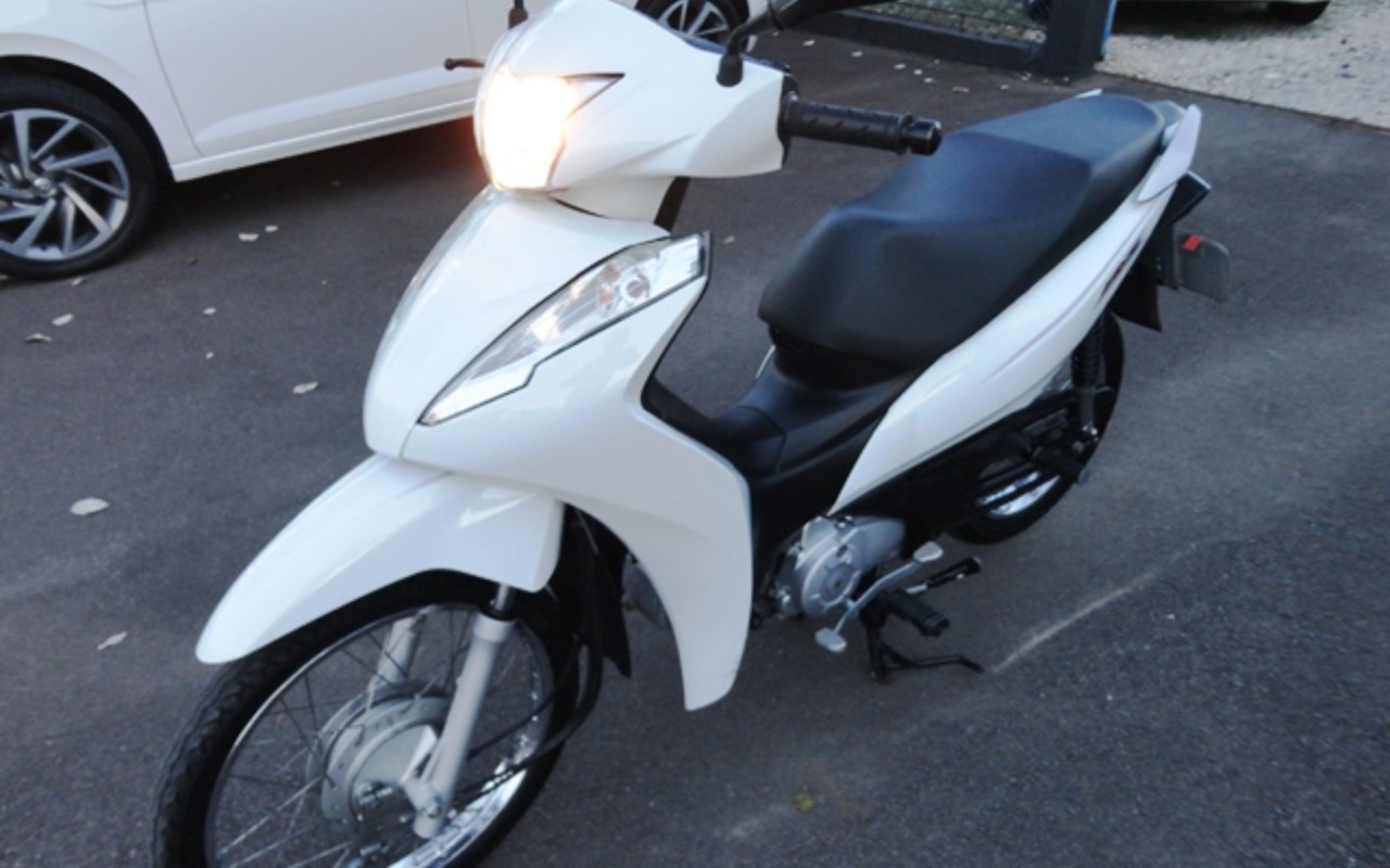 imagem-https://www.socarrao.com.br/sc-vehicle-images-prod/2032978/1781038092398-RFNDMDQ2NTYuSlBH.JPG
