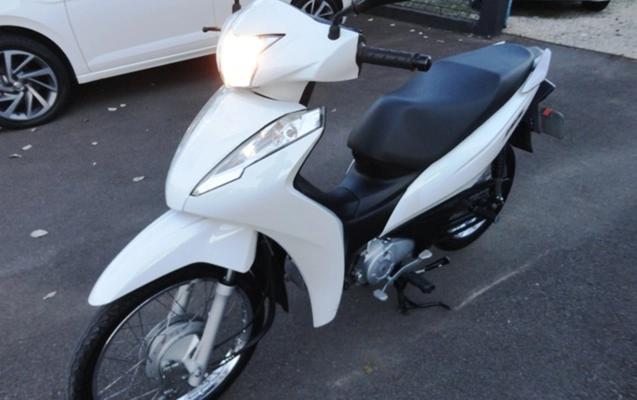 imagem-https://www.socarrao.com.br/sc-vehicle-images-prod/2032978/1781038092398-RFNDMDQ2NTYuSlBH.JPG