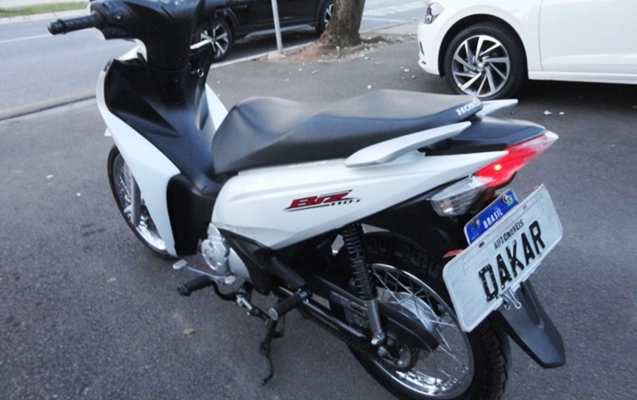 imagem-https://www.socarrao.com.br/sc-vehicle-images-prod/2032978/1781038092588-RFNDMDQ2NjIuSlBH.JPG