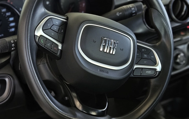 imagem-https://www.socarrao.com.br/sc-vehicle-images-prod/2033203/1782484934980-m8EjUviyJt8H5b7HWxAwTuAOxJZgvq3r.jpg