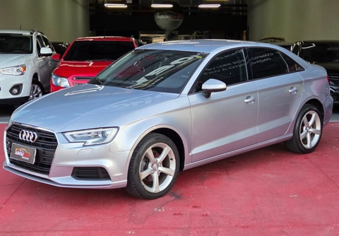 Audi A3 2017 Prata — foto 1 de 3