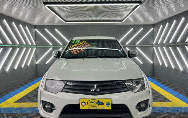 imagem-https://www.socarrao.com.br/sc-vehicle-images-prod/20348/1785957968855-gb-56e8601.jpeg