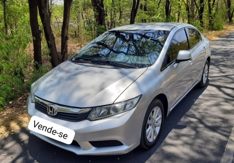 Honda Civic 2016 Prata — foto 1 de 3