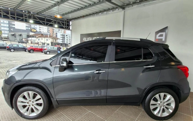 imagem-https://www.socarrao.com.br/sc-vehicle-images-prod/20369/1789762862808-a65956e15aaf416e84aa040faaa9d582_1789762122490.jpg