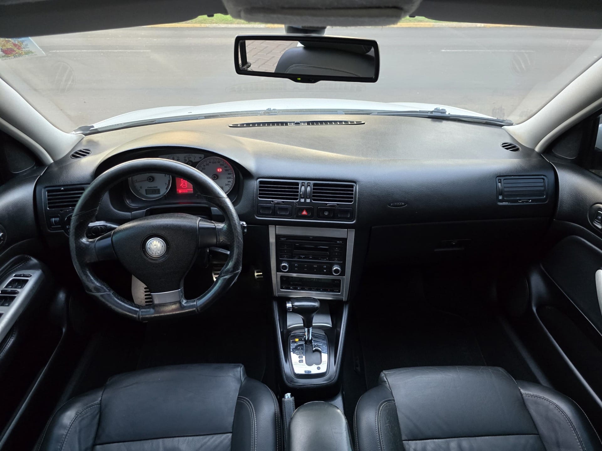 imagem-https://www.socarrao.com.br/sc-vehicle-images-prod/20386/1769988109725-6384139OR_1734457497_92_990.jpg