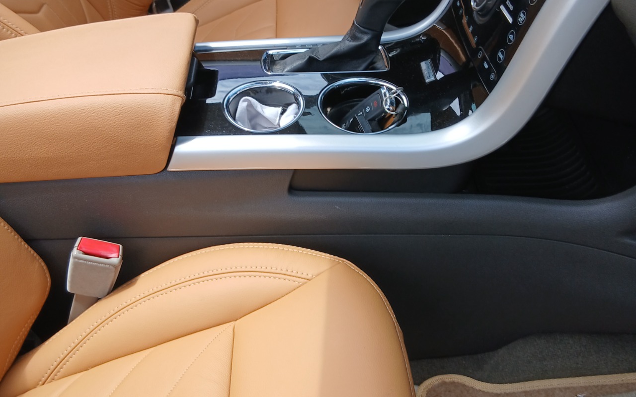 Ford Edge LIMITED 3.5 V6 24V AWD Aut. na cor Branco em Curitiba / PR - 2040394