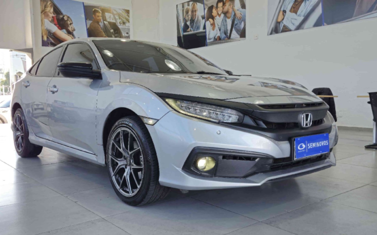 Honda Civic Sedan EXL 2.0 Flex 16V Aut.4p na cor Prata em Curitiba / PR - 2044583