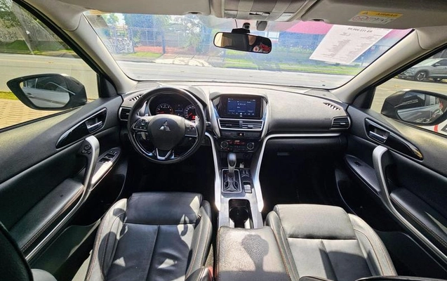 imagem-https://www.socarrao.com.br/sc-vehicle-images-prod/2044761/1788191849193-7513400_15_B_8182f99f02.jpeg