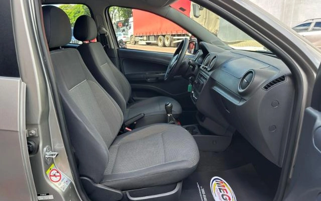 imagem-https://www.socarrao.com.br/sc-vehicle-images-prod/20449/1782934364509-1782934287224.18.jpg