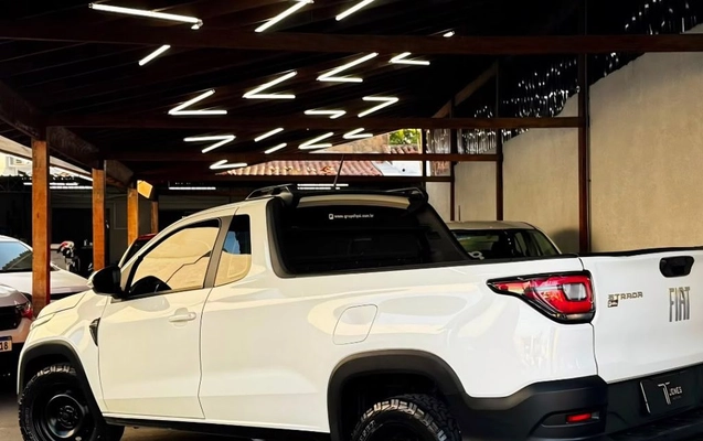 imagem-https://www.socarrao.com.br/sc-vehicle-images-prod/2045094/1781094660761-gb-67e7f4c.jpeg