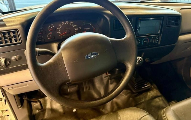 imagem-https://www.socarrao.com.br/sc-vehicle-images-prod/2045827/1789053587927-8172376_6_B_19c035d9b3.jpeg