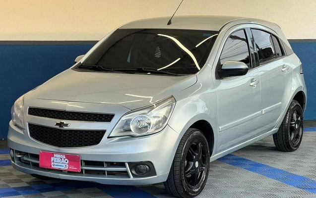 imagem-https://www.socarrao.com.br/sc-vehicle-images-prod/2045996/1789657109891-8009162_0_B_1c1dddcb44.jpeg