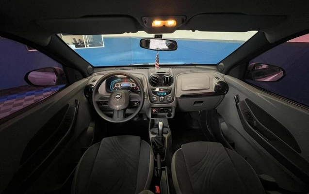 imagem-https://www.socarrao.com.br/sc-vehicle-images-prod/2045996/1789657109902-8009162_12_B_d7b9b0478c.jpeg