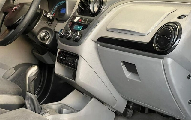 imagem-https://www.socarrao.com.br/sc-vehicle-images-prod/2045996/1789657109912-8009162_14_B_e613a74fe1.jpeg