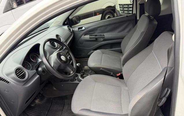 imagem-https://www.socarrao.com.br/sc-vehicle-images-prod/2046218/1789414218661-8172514_6_B_df71b3b09b.jpeg