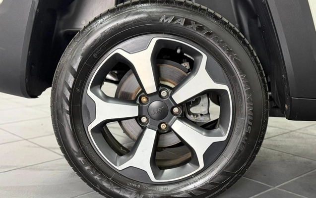 imagem-https://www.socarrao.com.br/sc-vehicle-images-prod/2046540/1781098787590-4_022417.jpg