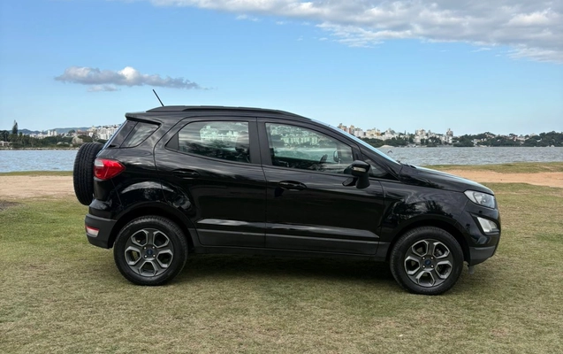 imagem-https://www.socarrao.com.br/sc-vehicle-images-prod/2046992/1781099821396-003_61332b2e9383d509a0a049ac18e6046b.jpeg