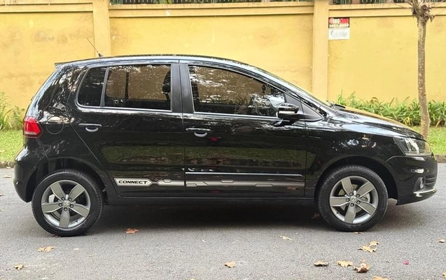 imagem-https://www.socarrao.com.br/sc-vehicle-images-prod/2047279/1782909621404-8137789_19_B_71ec05850f.jpeg