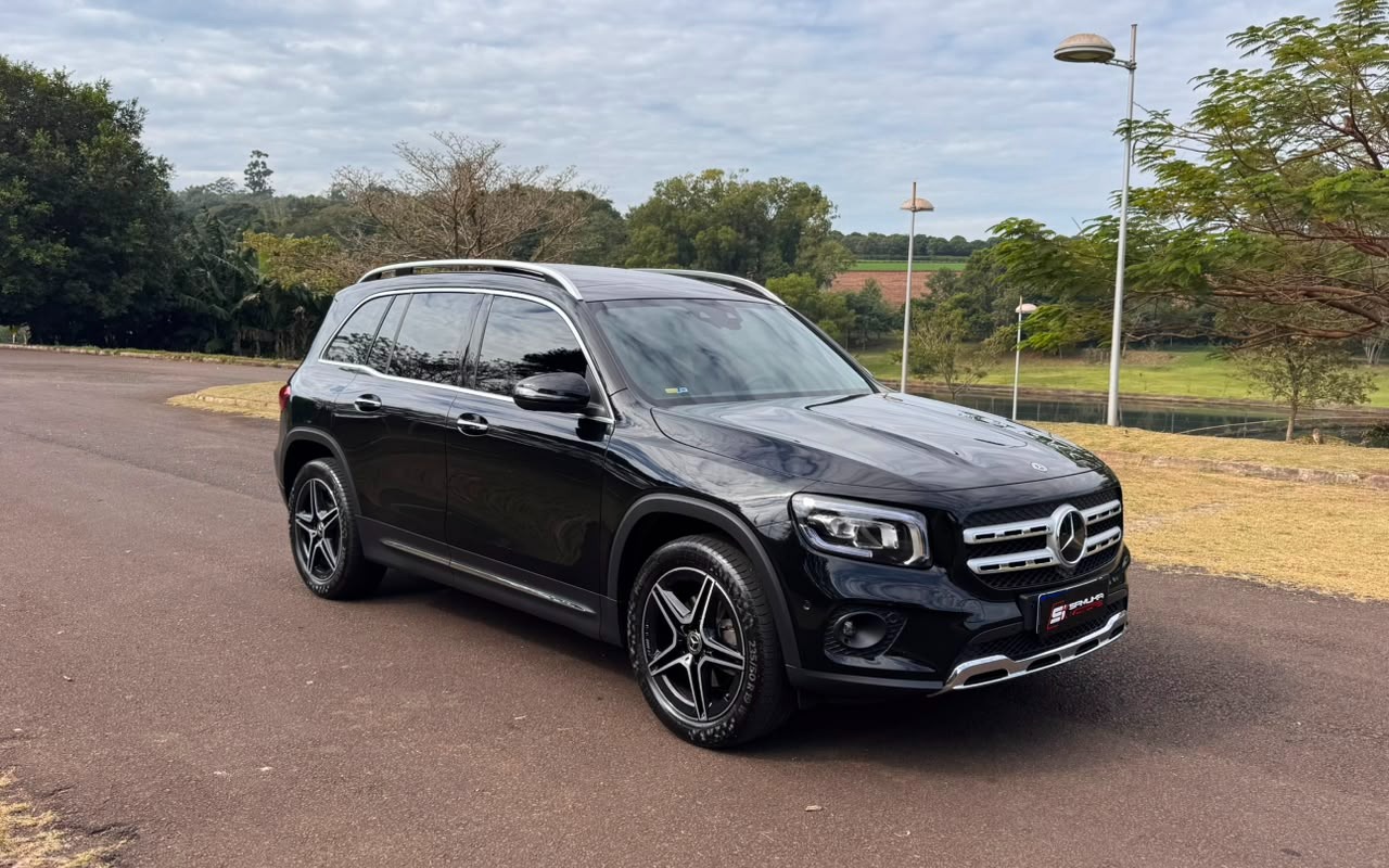 Mercedes-Benz GLB 200 Progressive 1.3 TB 16V Aut. na cor Preto em Londrina / PR - 2047378
