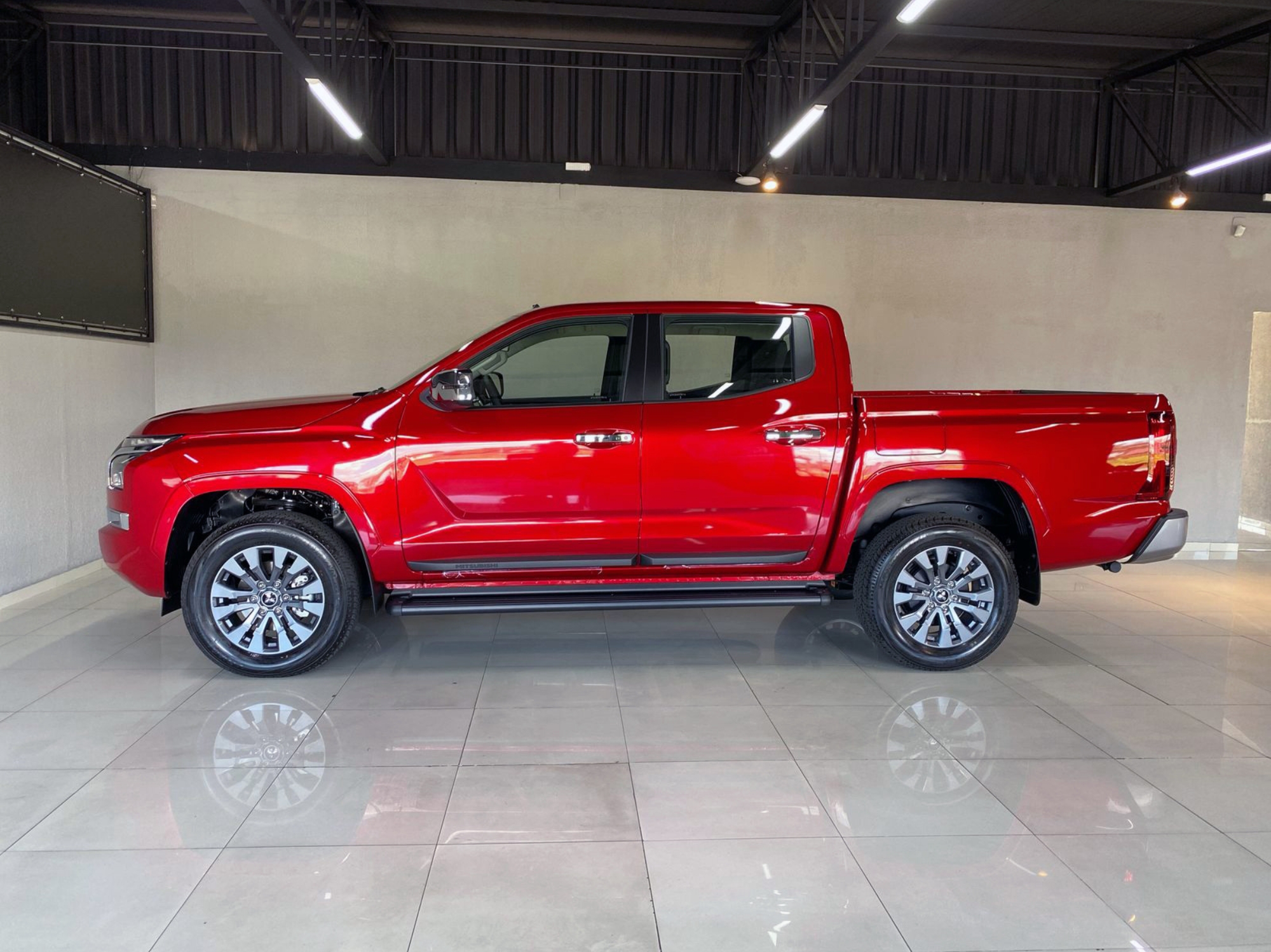 imagem-https://www.socarrao.com.br/sc-vehicle-images-prod/20474/1769988112720-7220993OR_1768311697_17_500.jpg