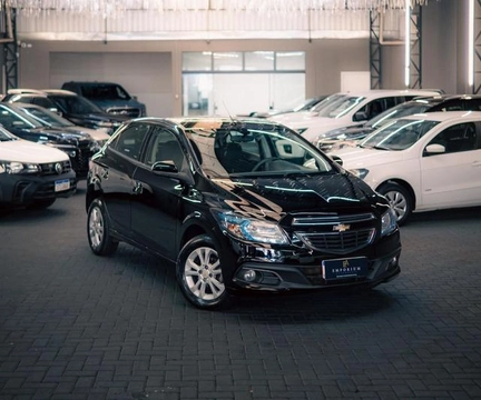 Chevrolet Onix 2016 Preto — foto 1 de 3