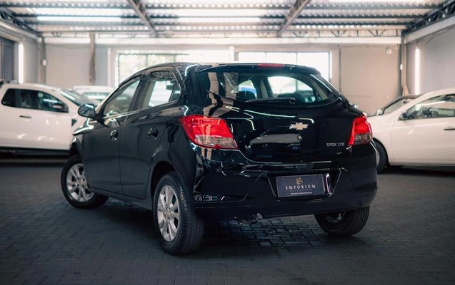 imagem-https://www.socarrao.com.br/sc-vehicle-images-prod/2047523/1781716845997-8136451_7_B_1c2fc086b5.jpeg
