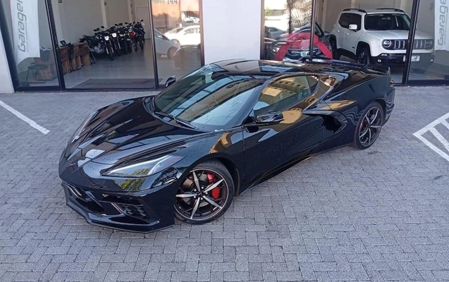 imagem-https://www.socarrao.com.br/sc-vehicle-images-prod/2049346/1789504556010-7278722_22_B_70ece0280e.jpeg
