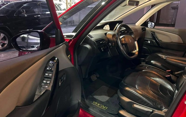 imagem-https://www.socarrao.com.br/sc-vehicle-images-prod/2049981/1781117522980-8169080_1_B_875277fe25.jpeg