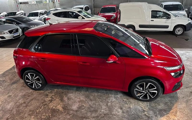 imagem-https://www.socarrao.com.br/sc-vehicle-images-prod/2049981/1781117522998-8169080_18_B_46b3d07d75.jpeg