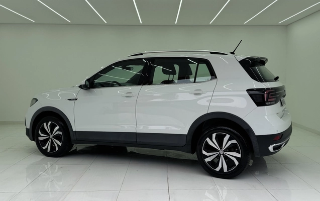 imagem-https://www.socarrao.com.br/sc-vehicle-images-prod/2051105/1786366957475-vehicle_image_1781114512_8eb1fa220681be27992829aa2ab3ec76.jpeg
