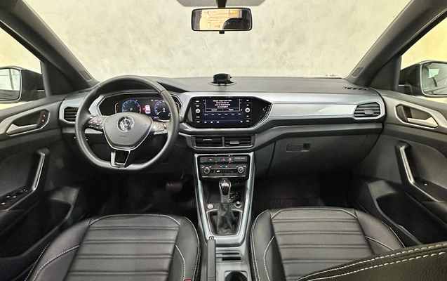 imagem-https://www.socarrao.com.br/sc-vehicle-images-prod/2051591/1782159952052-7618c4d0-9b31-4d37-9dec-1a73a19c4e30.jpg