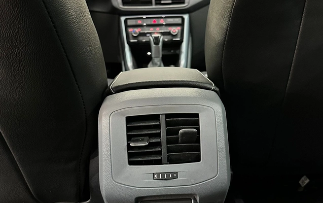 imagem-https://www.socarrao.com.br/sc-vehicle-images-prod/2051591/1782159952056-5e11ff53-5a85-41f7-9eb1-1b6e270f8420.jpg