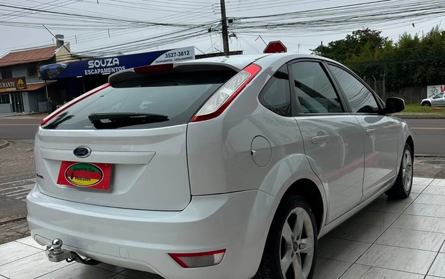imagem-https://www.socarrao.com.br/sc-vehicle-images-prod/2051832/1781268321227-ZTA5NmFlZTItNTJmMi00ZGU3LWFjOTQtYWE2YjEwNDM3MTkyLmpwZw.jpg