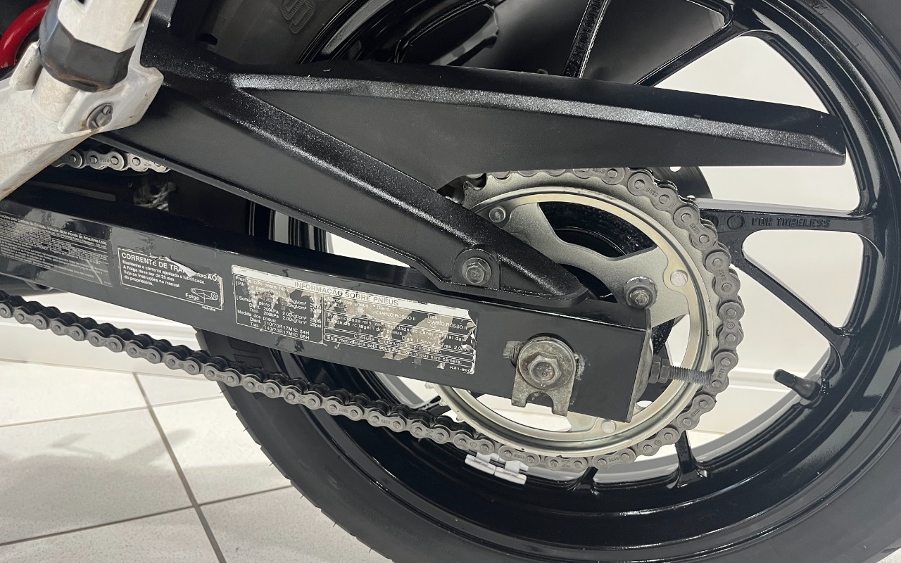 imagem-https://www.socarrao.com.br/sc-vehicle-images-prod/20519/1780073450167-SU1HXzcyMTguanBlZw.jpeg