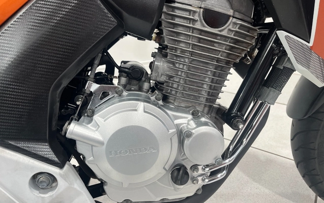 imagem-https://www.socarrao.com.br/sc-vehicle-images-prod/20519/1780073450326-SU1HXzcyMTYuanBlZw.jpeg
