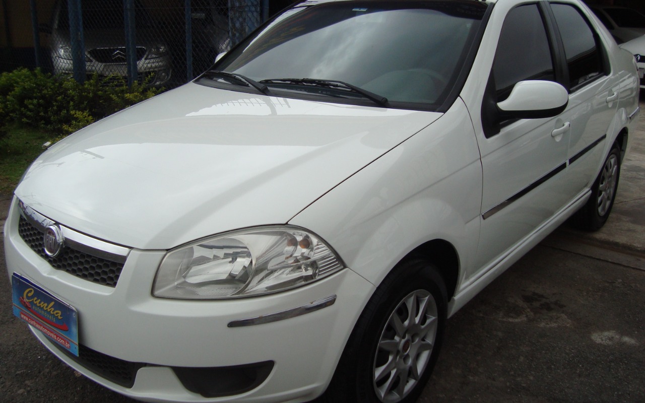 Fiat Siena 2013 Branco — foto 1 de 3