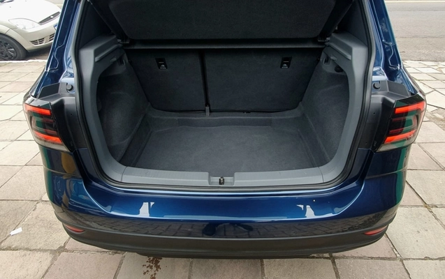 imagem-https://www.socarrao.com.br/sc-vehicle-images-prod/2052339/1785157198377-UZSMrnNhl2phKVTw5bQGVqm5Q9ccNis2.jpg