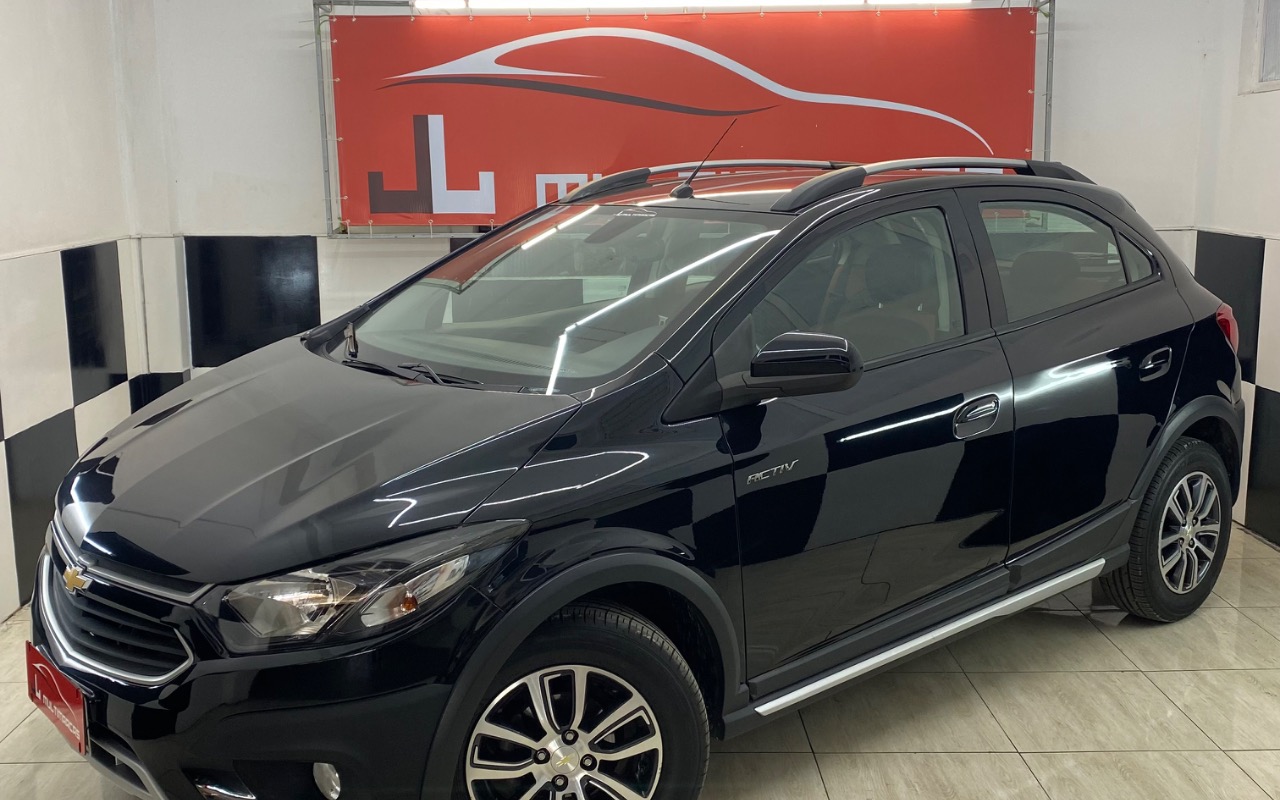 Chevrolet Onix 2017 Preto — foto 1 de 3