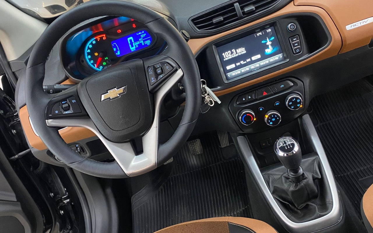 imagem-https://www.socarrao.com.br/sc-vehicle-images-prod/2052343/1783479931257-SU1HXzk3ODMuanBlZw.jpeg