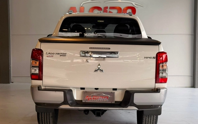 imagem-https://www.socarrao.com.br/sc-vehicle-images-prod/2052589/1786539565872-e95562bda87c44bfb0dd1799ae3b9402_1785786651570.jpg
