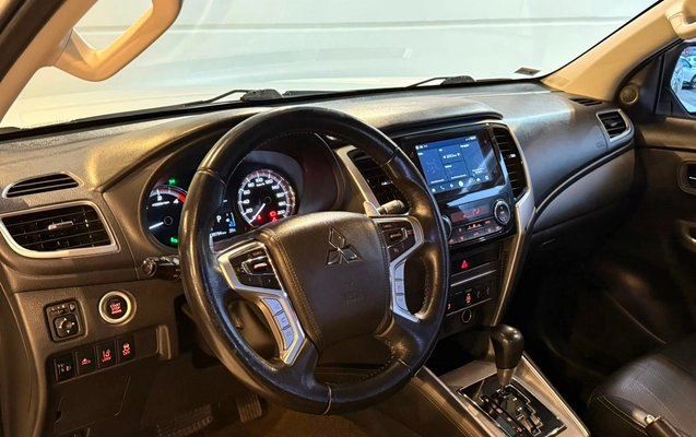 imagem-https://www.socarrao.com.br/sc-vehicle-images-prod/2052589/1786539565887-409b530e4e6a4a4ea4680cf8b4fd8baf_1781120736992.jpg