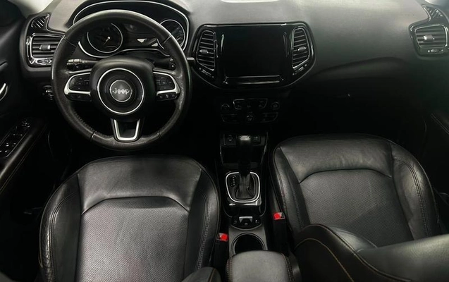 imagem-https://www.socarrao.com.br/sc-vehicle-images-prod/2052695/1784581837861-8174406_6_B_896501d2a7.jpeg
