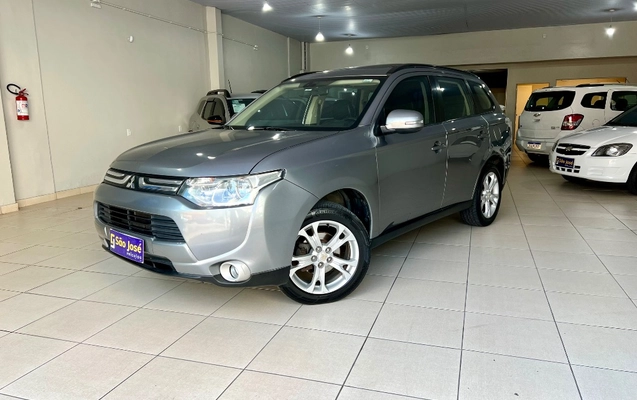 imagem-https://www.socarrao.com.br/sc-vehicle-images-prod/2053071/1786363782130-gb-302df3e.jpeg