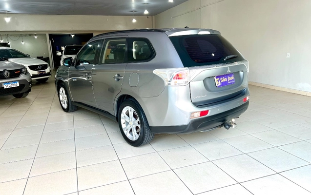 imagem-https://www.socarrao.com.br/sc-vehicle-images-prod/2053071/1786363782137-gb-3bc8a13.jpeg